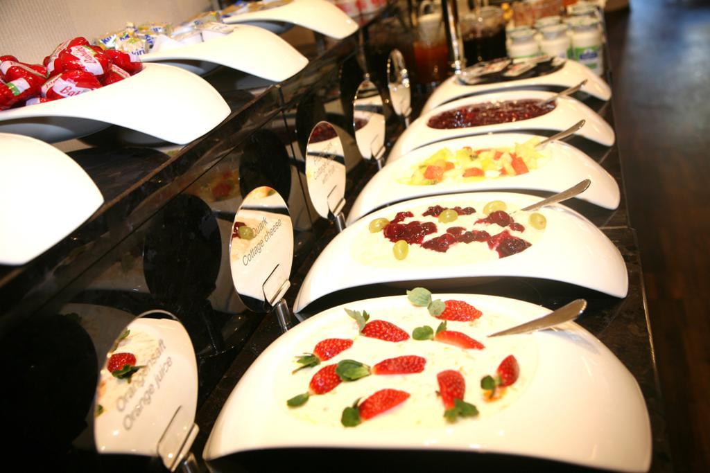 Hotel Favor Düsseldorf Dış mekan fotoğraf