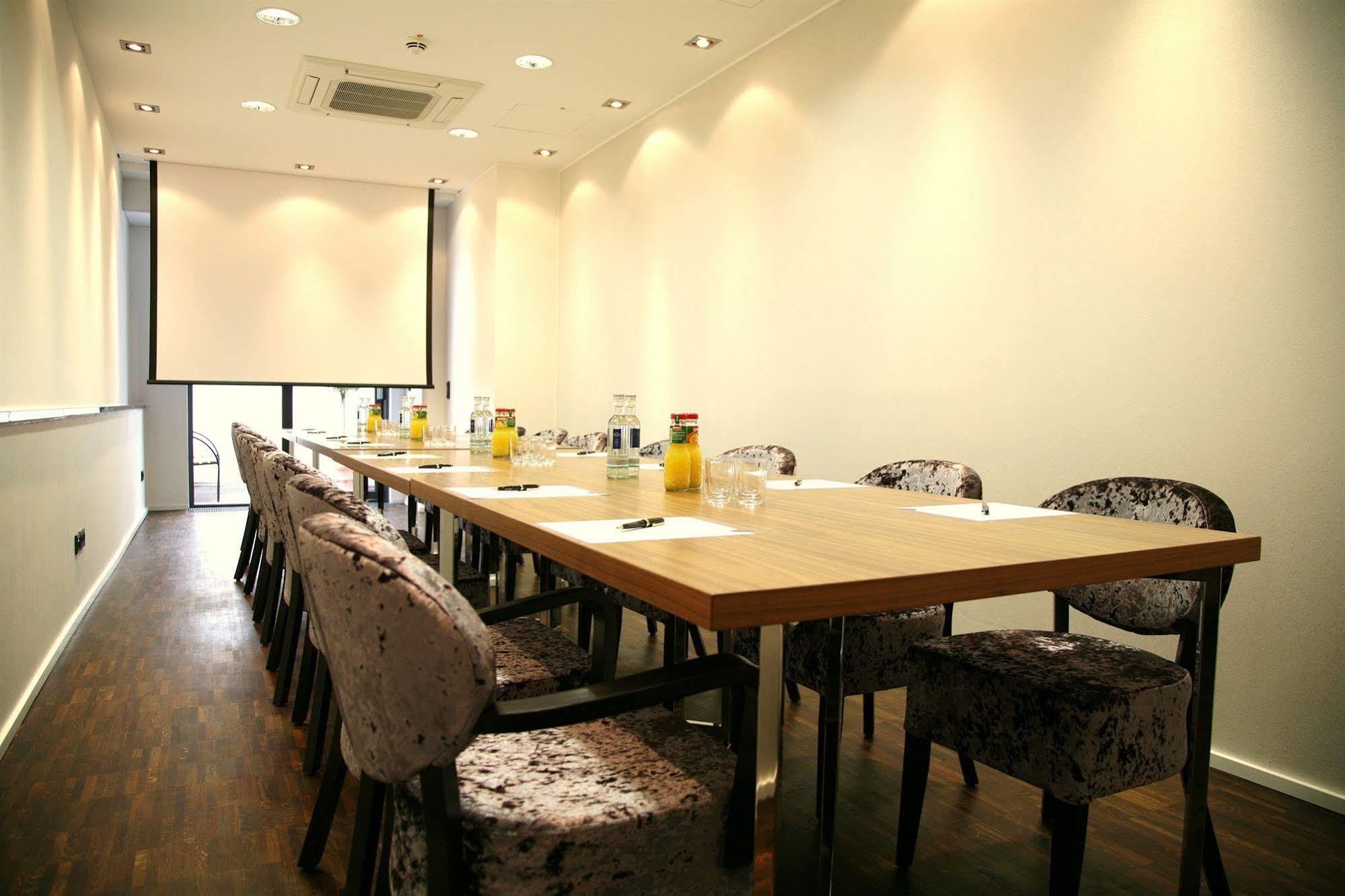 Hotel Favor Düsseldorf Dış mekan fotoğraf